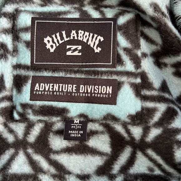 Billabong full zip fleece. NWOT. Size M - Picture 2 of 6